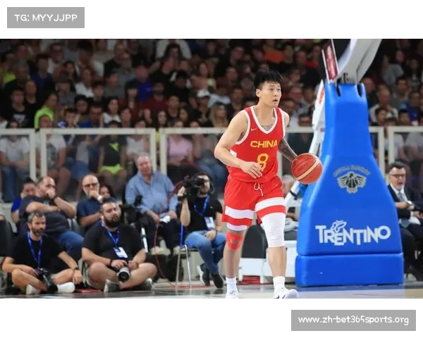 姚明强势回归展现统治力 完美演绎全场压倒性胜利 姚明强势回归展现统治力 完美演绎全场压倒性胜利