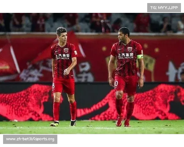 上港球员退役引发广泛讨论 球迷热议俱乐部未来发展方向 上港球员退役引发广泛讨论 球迷热议俱乐部未来发展方向